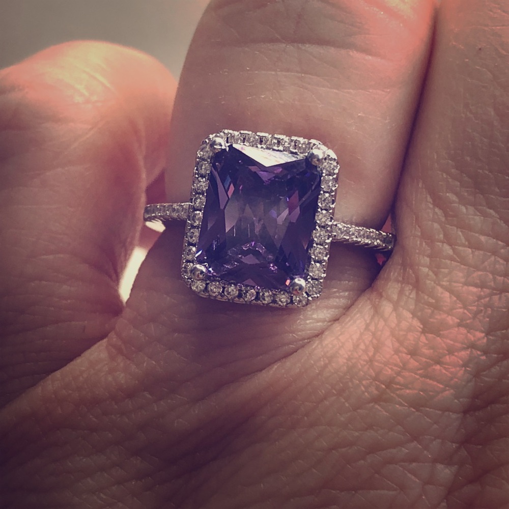 4ct purple zircon